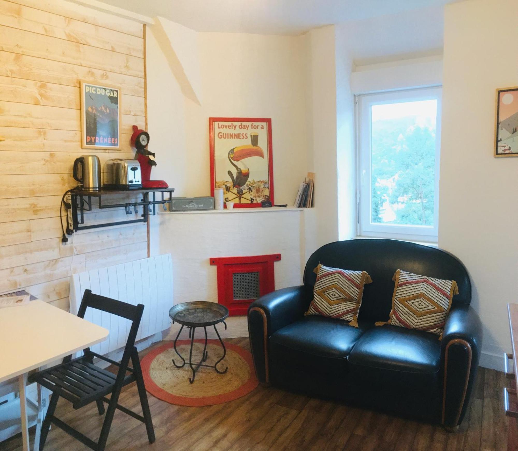 La Auarje: Appartement Avec Jardin & Terrasse Cierp Ngoại thất bức ảnh